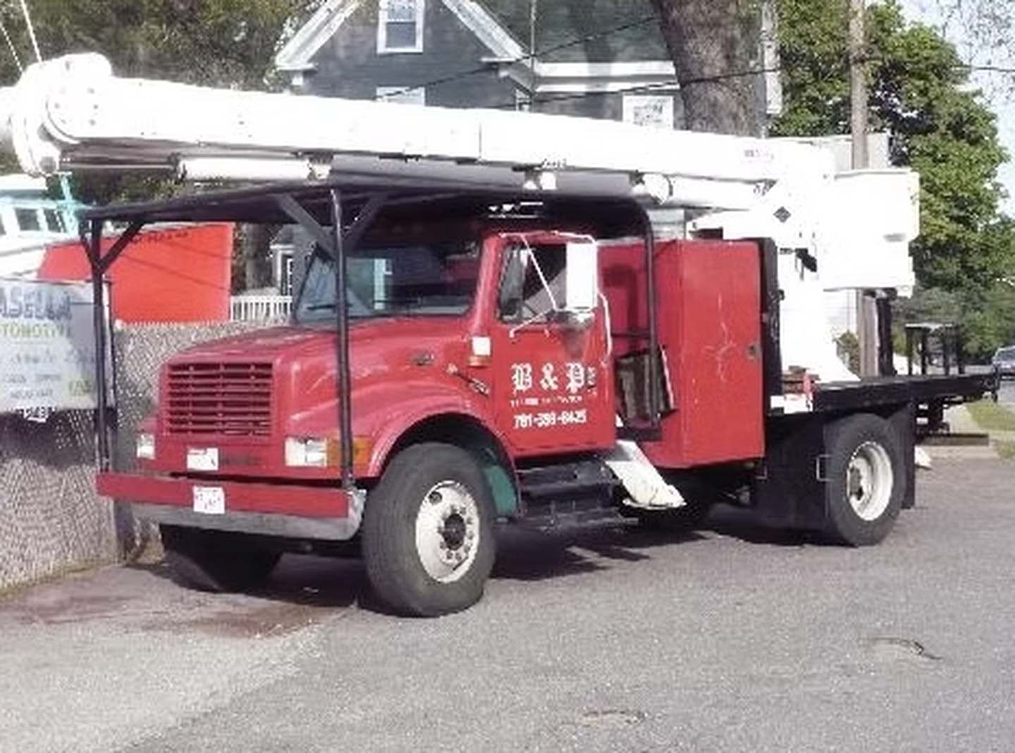 Tree Service Crew and Equipment